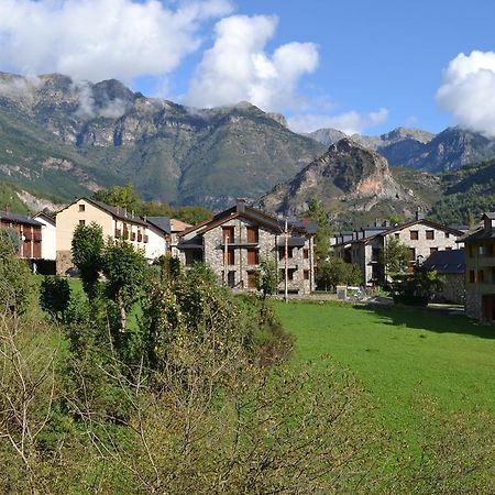 Albergue Velarta Villanova Exterior photo